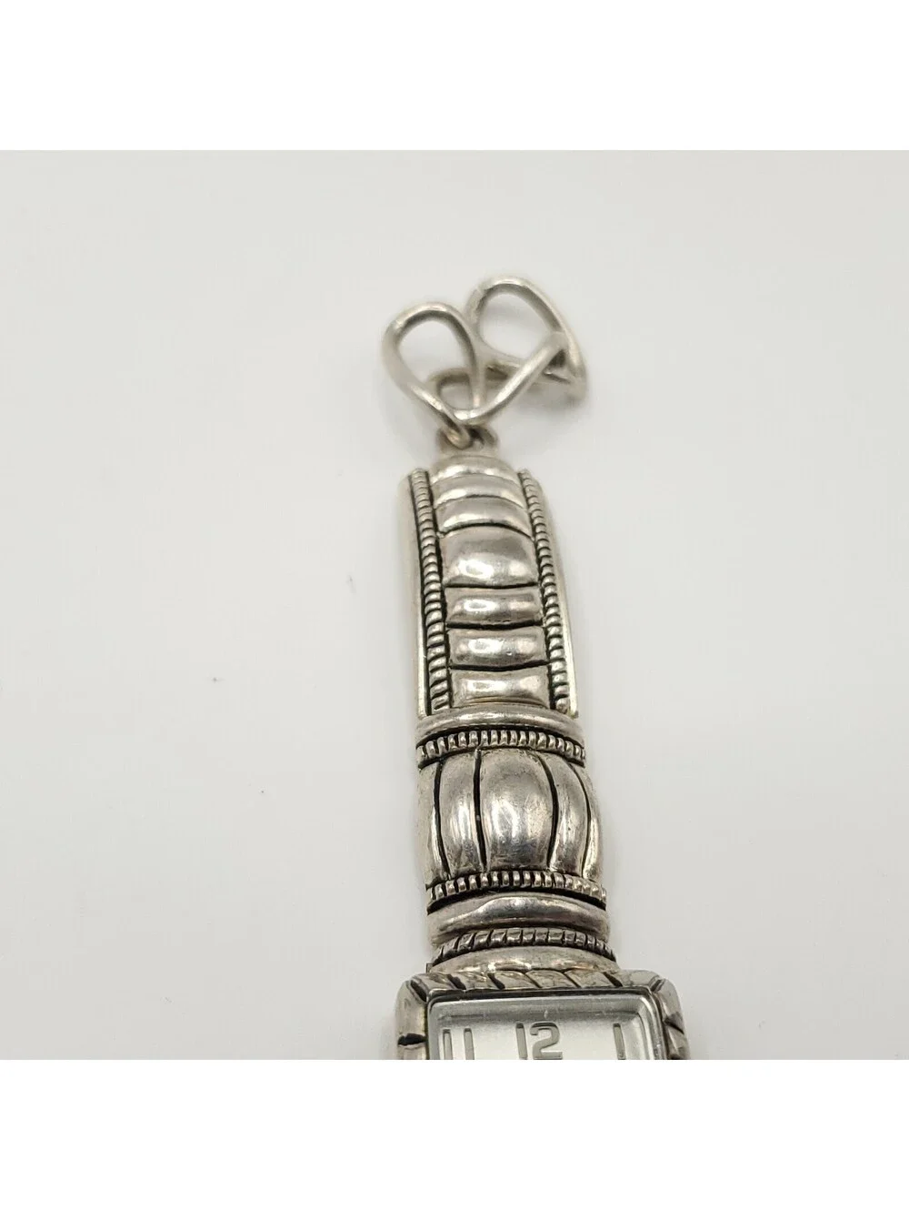 Geneva Platinum Silver Tone Quartz Toggle Band Womens Watch 19mm New Battery
